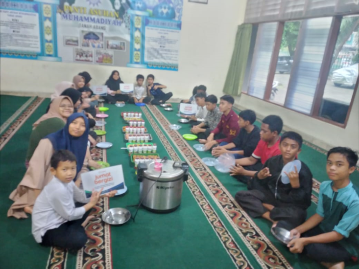 Banner program Donasi Sahur dan Buka Puasa Yatim Piatu dan Dhuafa