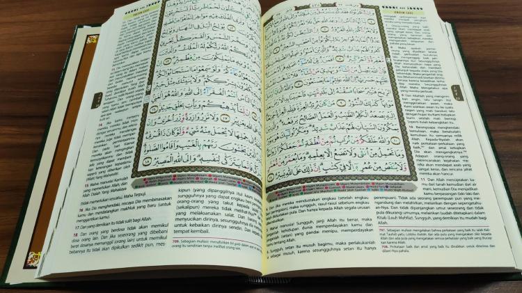 Gambar banner 100 PAKET MUSHAF AL-QURAN UNTUK 100 MUSLIM Gambar banner 100 PAKET MUSHAF AL-QURAN UNTUK 100 MUSLIM