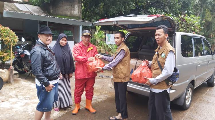 Banner program bantu memulihkan pasca bencana di wilayah yang terdampak