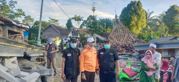 Gambar banner Gempa Jawa Timur Senyapkan Takbir Masjid Al-Falah Gambar banner Gempa Jawa Timur Senyapkan Takbir Masjid Al-Falah
