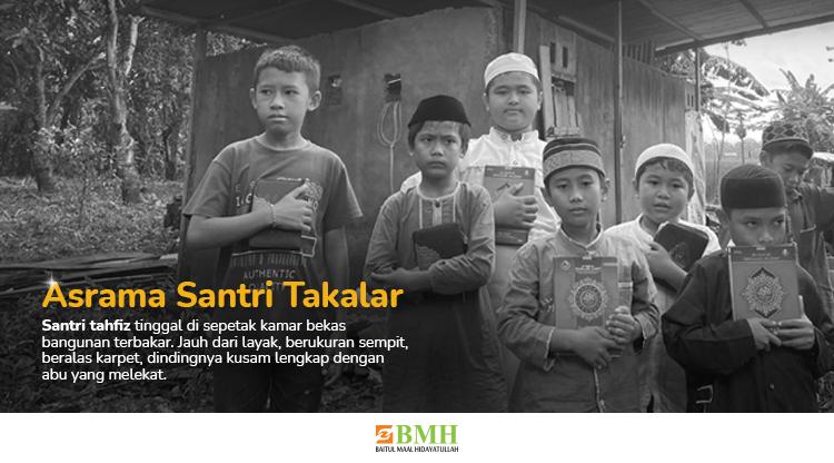 Gambar banner 15 Santri Tinggal di Gubuk Bekas Kebakaran Gambar banner 15 Santri Tinggal di Gubuk Bekas Kebakaran