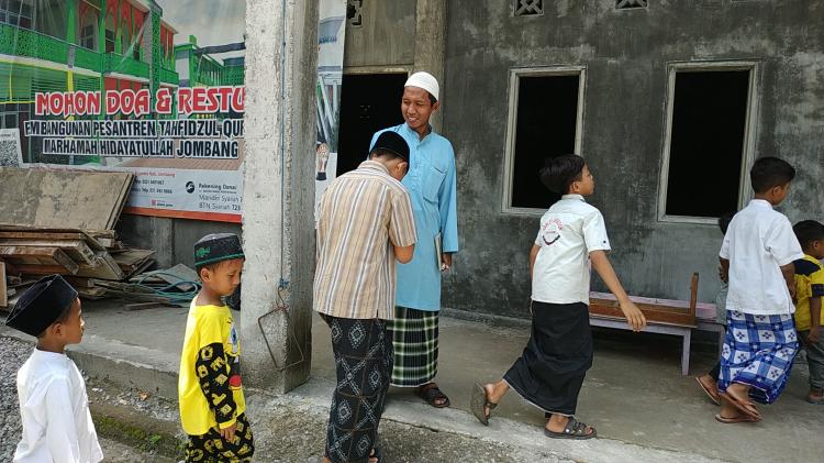 Gambar banner Bangun Rumah Quran untuk 56 Santri Di Jombang Gambar banner Bangun Rumah Quran untuk 56 Santri Di Jombang