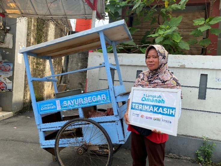 Gambar banner Gerobak Mandiri Bantu Mereka Berdiri di Kaki Sendiri Gambar banner Gerobak Mandiri Bantu Mereka Berdiri di Kaki Sendiri