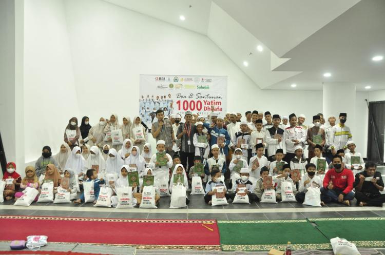 Gambar banner RAMADHAN SANTUNAN 1.000 ANAK YATIM DHUAFA Gambar banner RAMADHAN SANTUNAN 1.000 ANAK YATIM DHUAFA