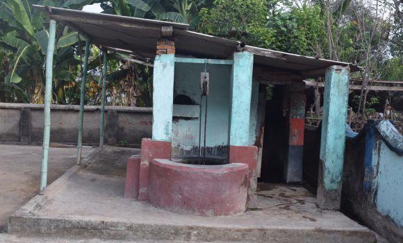 Banner program Bantu Musholla Nurul Hidayah Sekotong Lombok Barat Punya Toilet