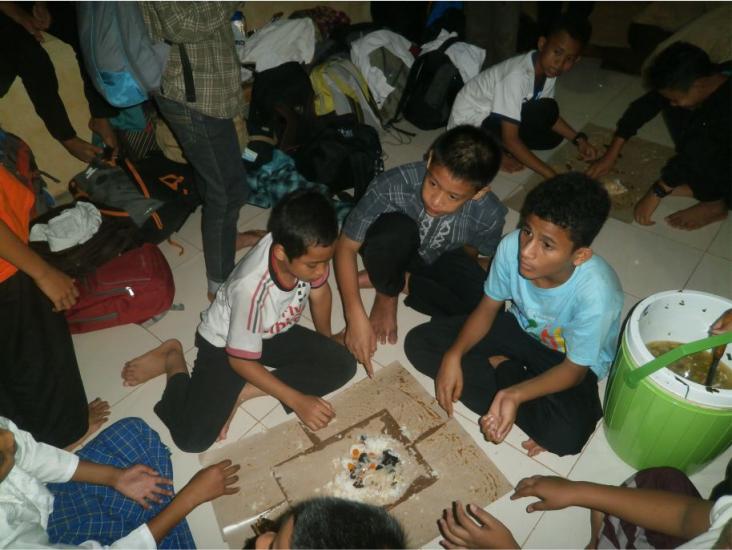 Gambar banner Sekali makan, habis uang berapa Rp 15 ribu apa Rp 20 ribu