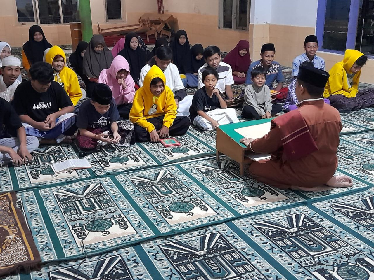 Gambar banner Bersama Raih Pahala Jariyah Disetiap Huruf yang Dibaca