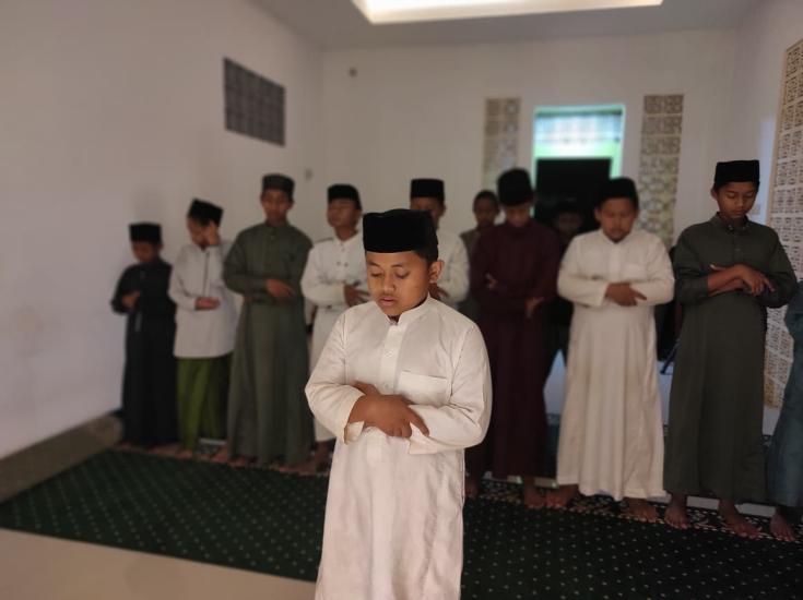 Gambar banner PROGRAM BERAS UNTUK SANTRI YATIM DHUAFA