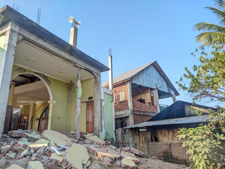 Gambar banner Bantu Penyintas Terdampak Bencana Gempa NTT