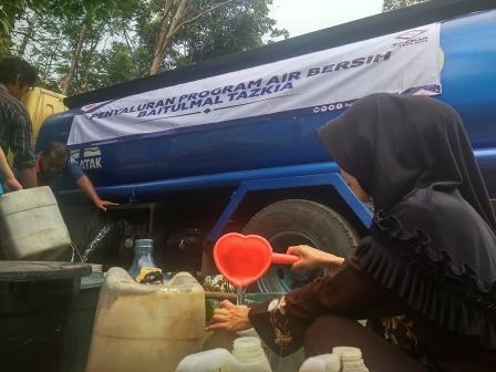 Gambar banner Mari Bantu Puluhan Kecamatan ini, Mereka Membutuhkan Air Bersih