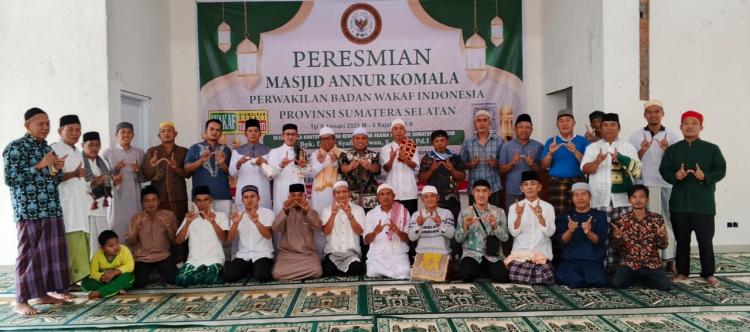 Banner Info Terbaru PENGURUS MASJID WAKAF BWI ANNUR KOMALA GELAR SHOLAT JUMAT PERDANA
