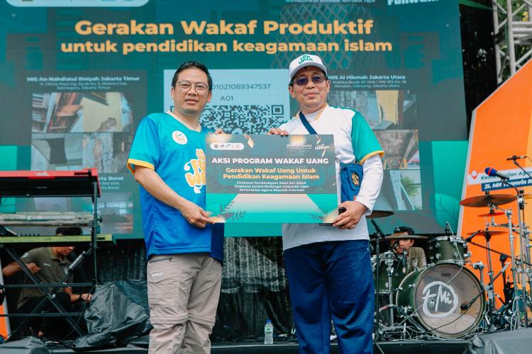 Banner Info Terbaru Wakaf Warrior Gandeng Kemenag, Ajak Masyarakat Wakaf via QRIS untuk Rehabilitasi Madrasah