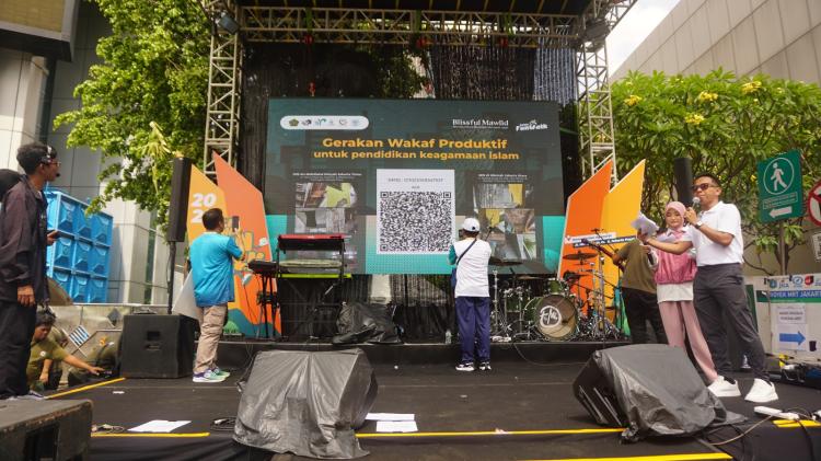 Banner Info Terbaru Kementerian Agama RI dan Wakaf Warrior Launching Gerakan Wakaf Produktif Pendidikan Keagamaan Islam untuk Rehabilitasi Madrasah